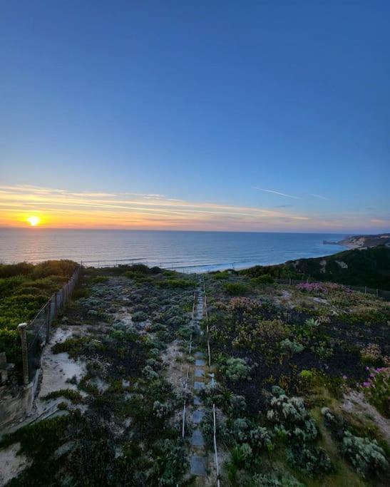 Nazare Uninterrupted Views And Sounds Of The Sea Apartment ปาไตอัส ภายนอก รูปภาพ