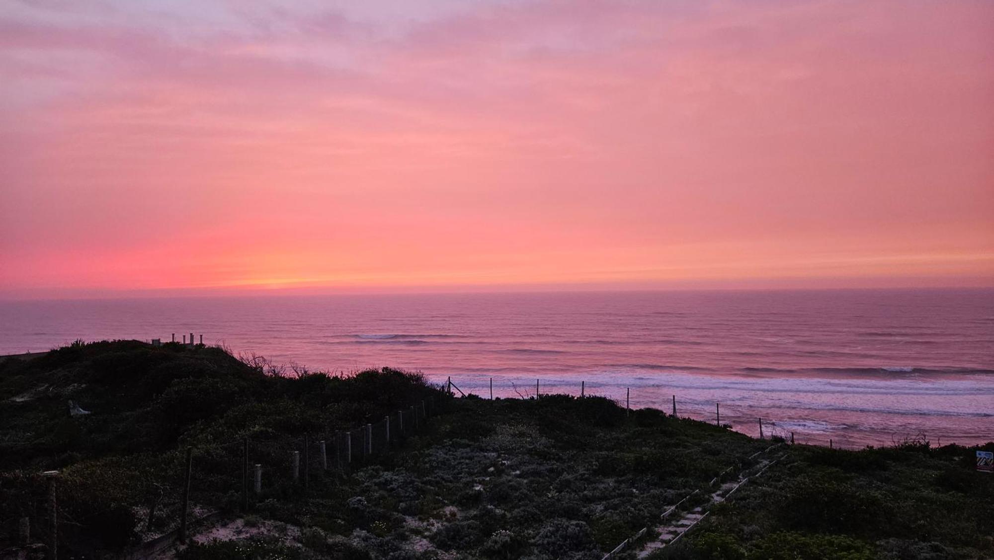 Nazare Uninterrupted Views And Sounds Of The Sea Apartment ปาไตอัส ภายนอก รูปภาพ