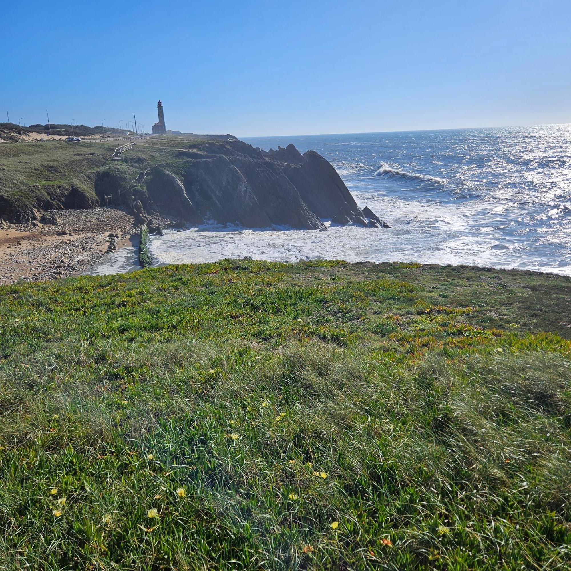 Nazare Uninterrupted Views And Sounds Of The Sea Apartment ปาไตอัส ภายนอก รูปภาพ